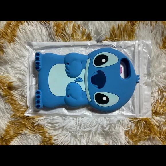 LILO and Stitch iPhone 6’7’8 Plus - Picture 3 of 9